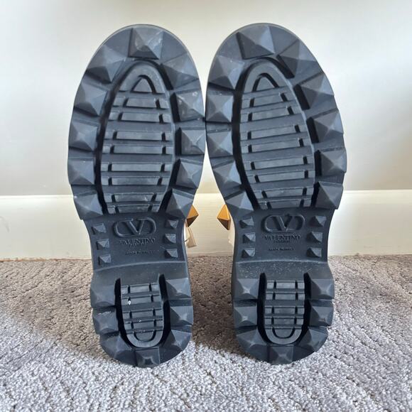 Valentino Garavani Roman Stud Combat Boots White Leather Chelsea Ankle Size 37 - Picture 3 of 16